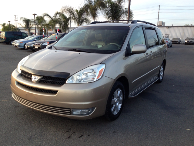 2004 Toyota Sienna Tiger