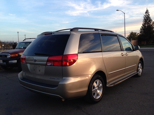2004 Toyota Sienna Tiger