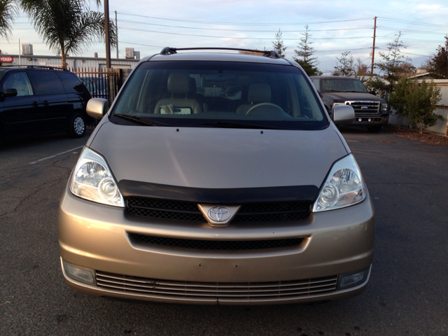 2004 Toyota Sienna Tiger