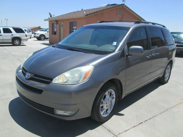 2004 Toyota Sienna Eddie Bauer 4x4