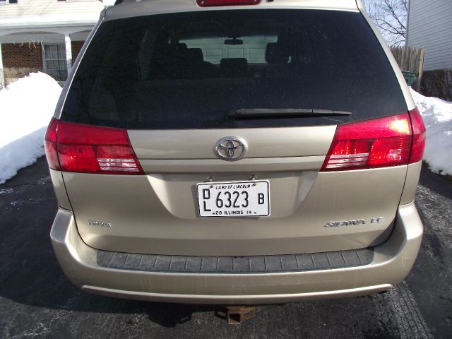 2004 Toyota Sienna 1997 Ford GL