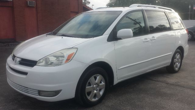 2004 Toyota Sienna Unknown