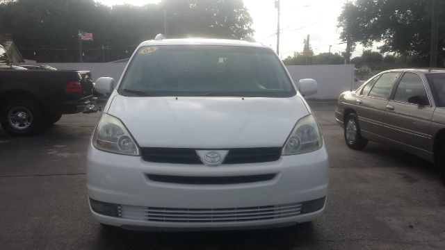 2004 Toyota Sienna Unknown