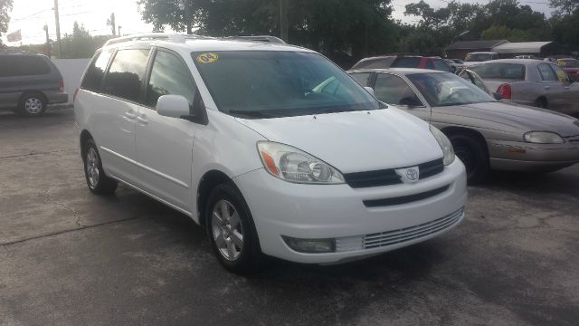2004 Toyota Sienna Unknown