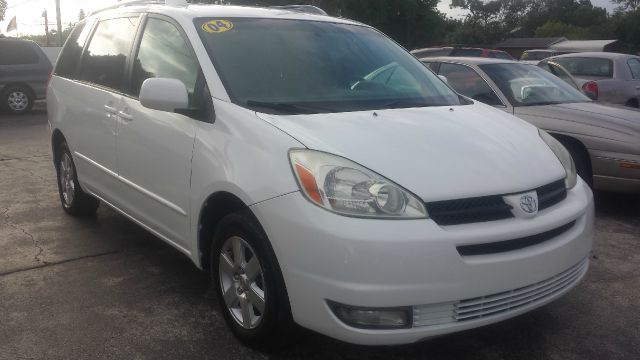 2004 Toyota Sienna Unknown