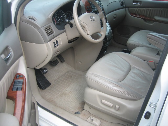2004 Toyota Sienna Unknown