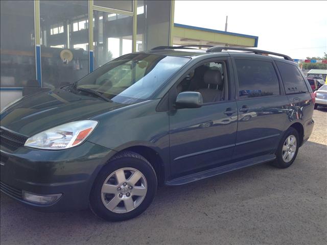 2004 Toyota Sienna Eddie Bauer 4x4