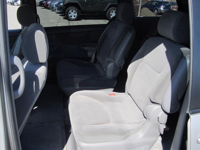2004 Toyota Sienna 5.4L Special Service