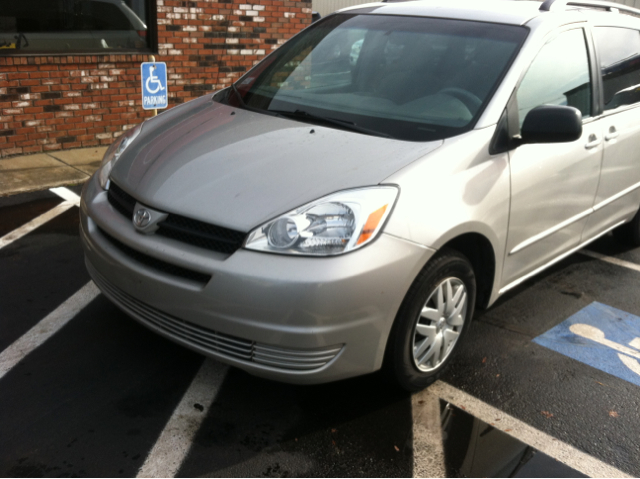 2005 Toyota Sienna S 2WD 4-spd AT
