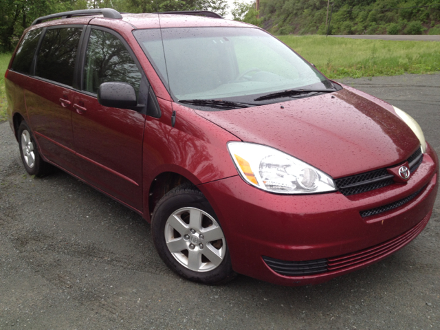 2005 Toyota Sienna S 2WD 4-spd AT