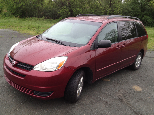 2005 Toyota Sienna S 2WD 4-spd AT