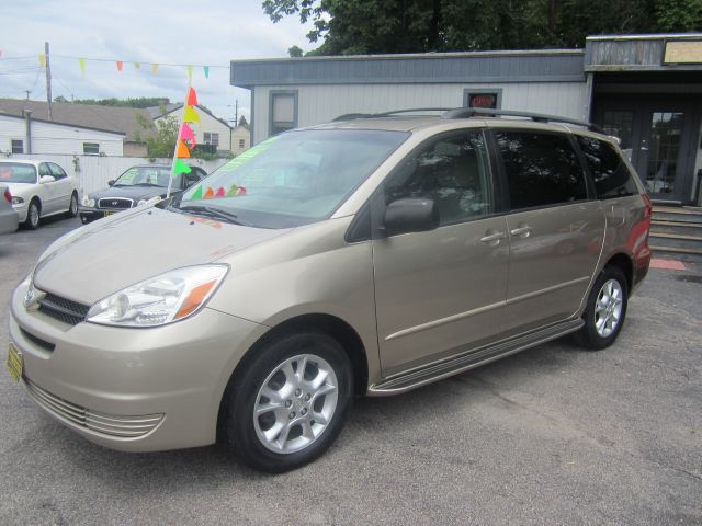 2005 Toyota Sienna 4.6L XLT Sport