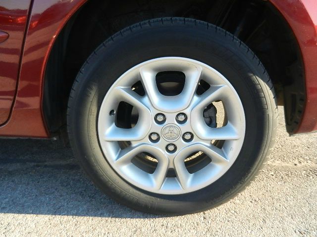 2005 Toyota Sienna XLT 4.6L 4WD