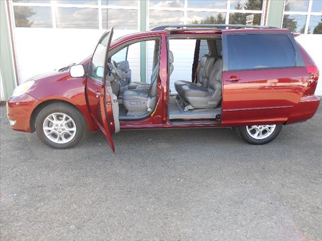 2005 Toyota Sienna Eddie Bauer 4x4