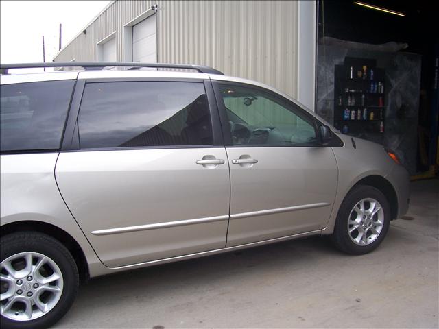 2005 Toyota Sienna Unknown