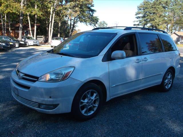2005 Toyota Sienna 2 Wheel 2500hd