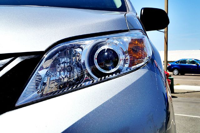 2005 Toyota Sienna FX35 AWD