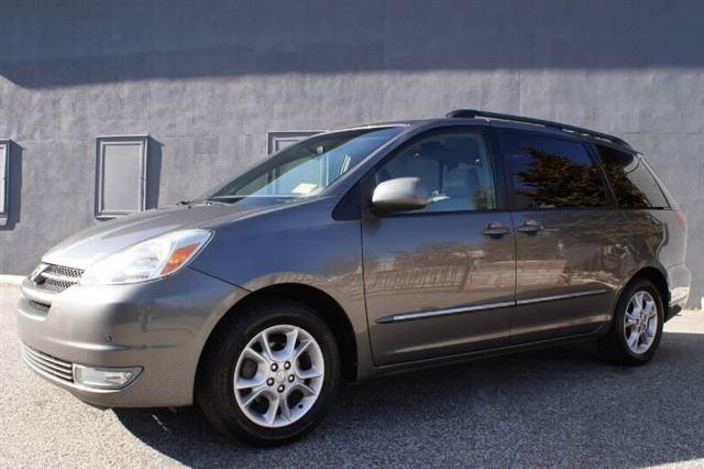 2005 Toyota Sienna 2 Wheel 2500hd