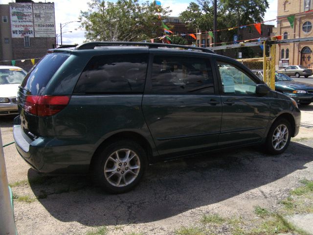 2005 Toyota Sienna 4.6L XLT Sport