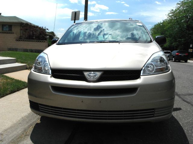 2005 Toyota Sienna Unknown
