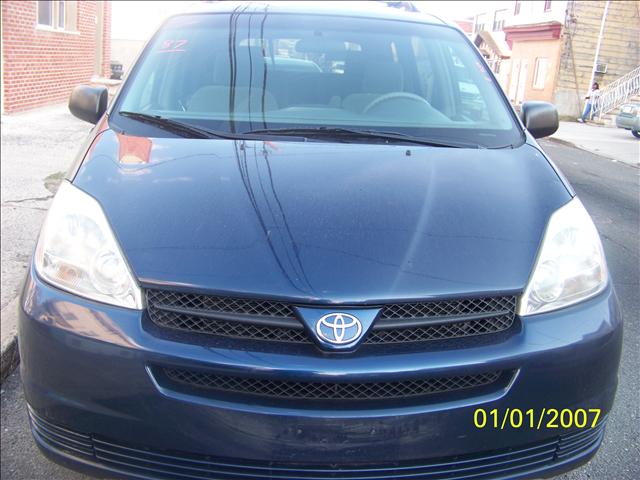 2005 Toyota Sienna Unknown