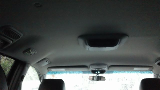 2005 Toyota Sienna FX35 AWD