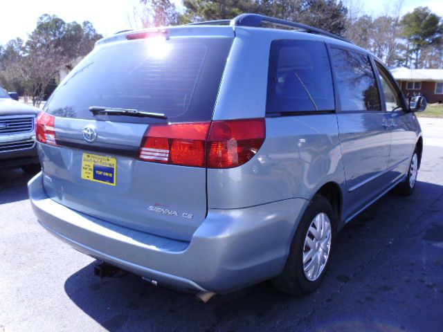 2005 Toyota Sienna 1994 Chevrolet 1500 Silverado