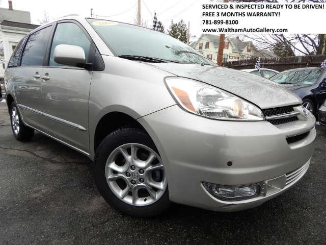 2005 Toyota Sienna SEL Sport Utility 4D