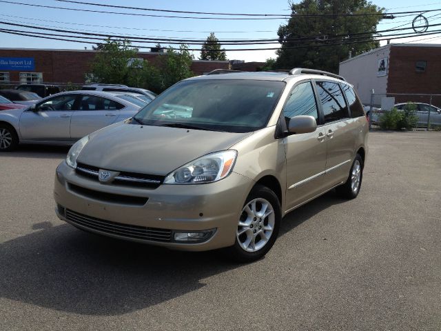 2005 Toyota Sienna Eddie Bauer 4x4