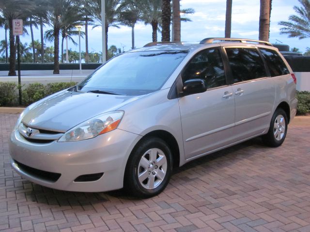 2006 Toyota Sienna XLT 4.6L 4WD