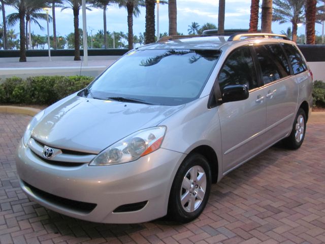2006 Toyota Sienna XLT 4.6L 4WD