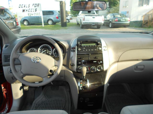 2006 Toyota Sienna XLT 4.6L 4WD