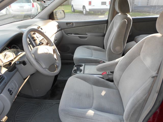 2006 Toyota Sienna XLT 4.6L 4WD