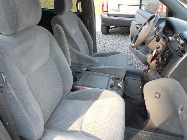 2006 Toyota Sienna XLT 4.6L 4WD