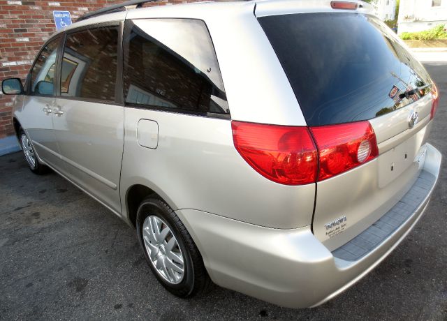 2006 Toyota Sienna XLT 4.6L 4WD