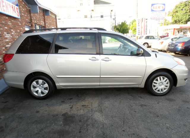 2006 Toyota Sienna XLT 4.6L 4WD