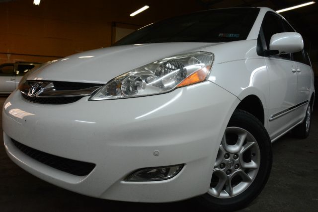 2006 Toyota Sienna XLT 4.6L 4WD
