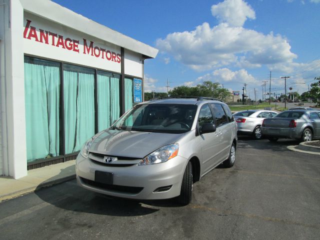2006 Toyota Sienna 35TH Anniversary AWD
