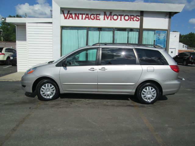 2006 Toyota Sienna 35TH Anniversary AWD