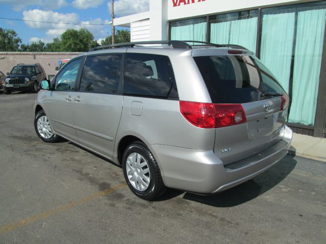 2006 Toyota Sienna 35TH Anniversary AWD