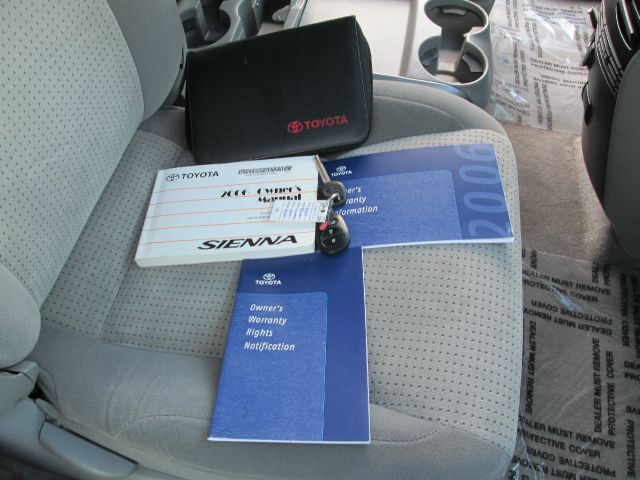 2006 Toyota Sienna 35TH Anniversary AWD