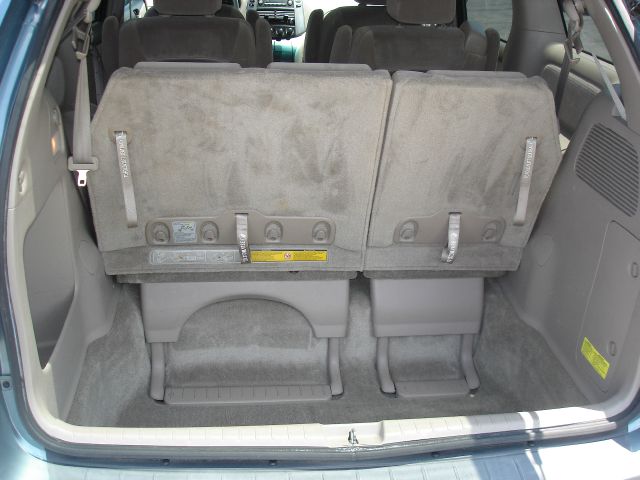 2006 Toyota Sienna XLT 4.6L 4WD