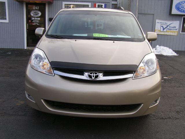 2006 Toyota Sienna Eddie Bauer 4x4