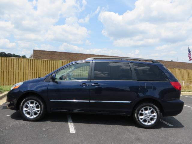 2006 Toyota Sienna Eddie Bauer 4x4
