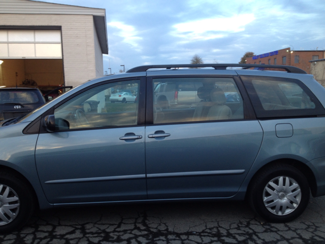 2006 Toyota Sienna XLT 4.6L 4WD