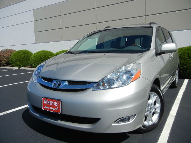 2006 Toyota Sienna Eddie Bauer 4x4