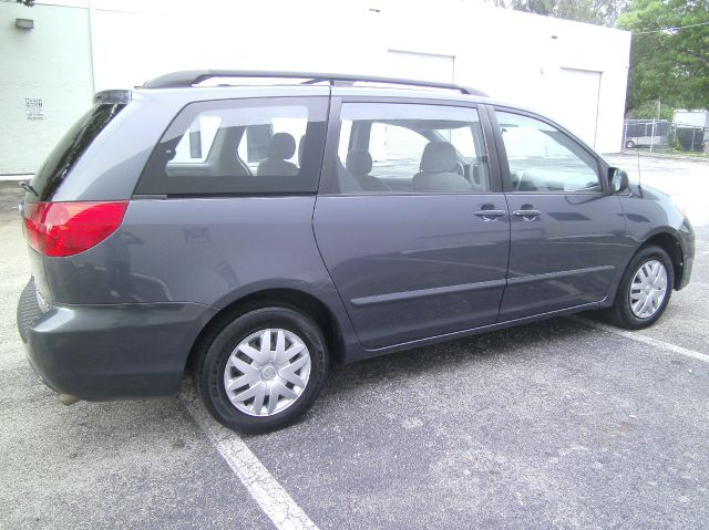 2006 Toyota Sienna Eddie Bauer 5.4L 4WD