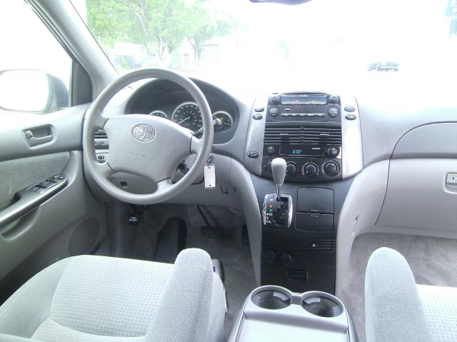 2006 Toyota Sienna Eddie Bauer 5.4L 4WD