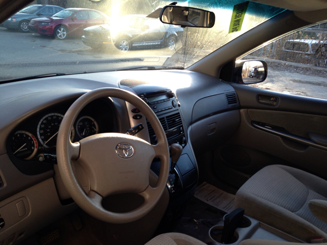 2006 Toyota Sienna XLT 4.6L 4WD