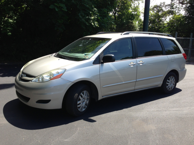 2006 Toyota Sienna XLT 4.6L 4WD